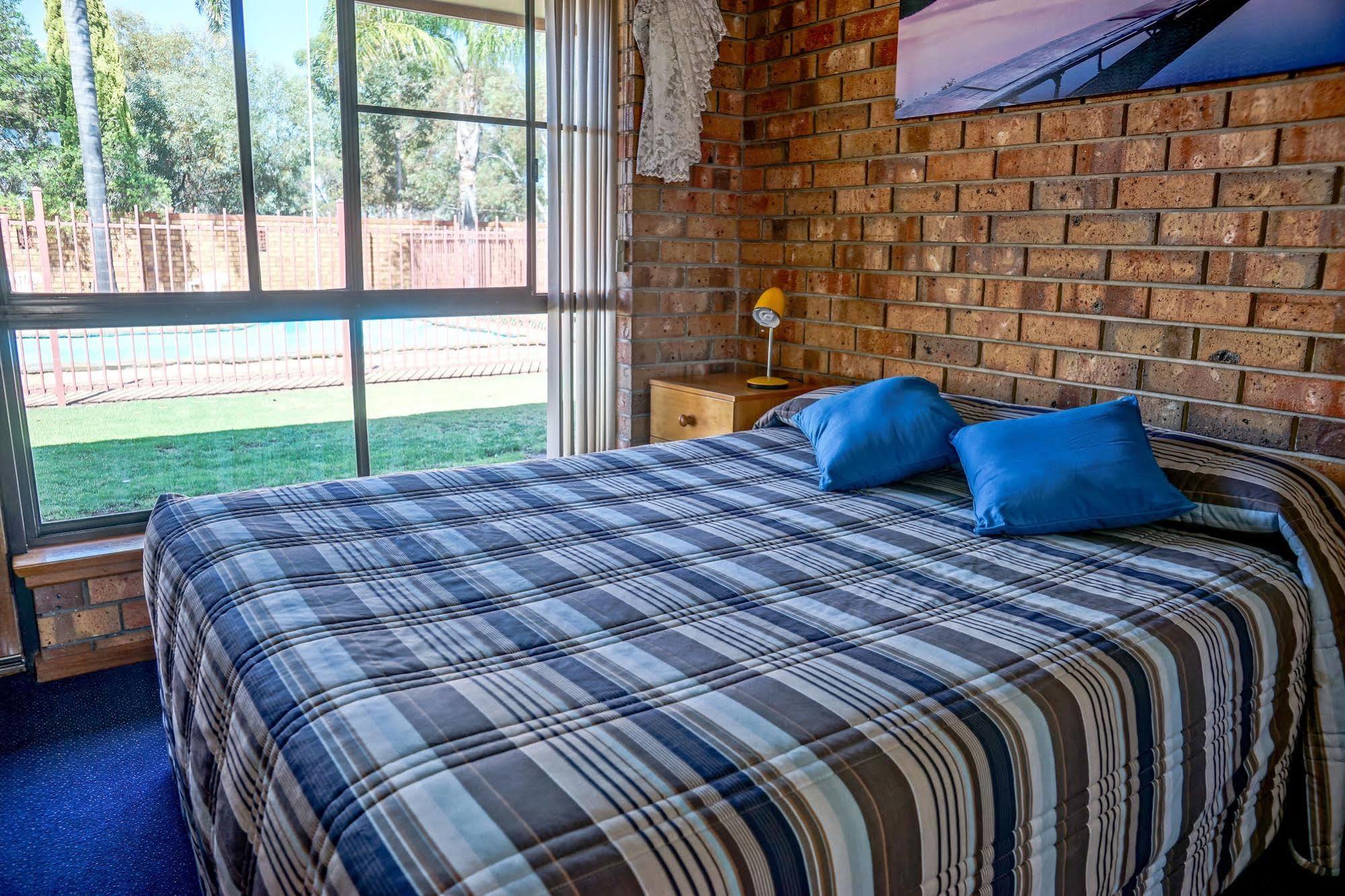Kadina Gateway Motor Inn Экстерьер фото